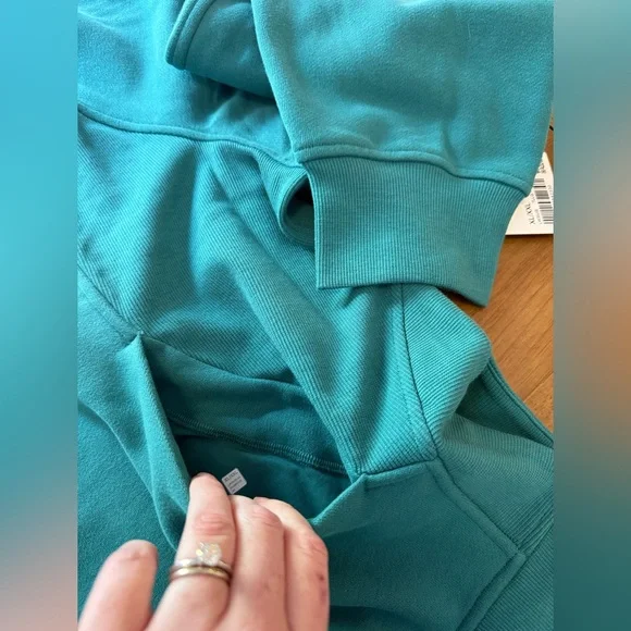 NWT Lululemon Scuba Oversized Side-Slit Hoodie – Teal Lagoon – Size XL/XXL - Picture 9 of 12
